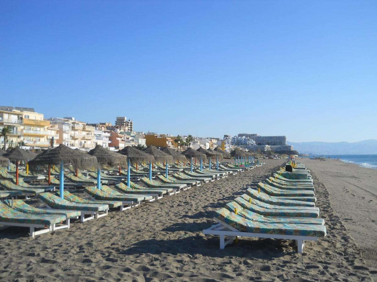 Carlos Beach Ground Floor Apartment & Parking Torremolinos Buitenkant foto